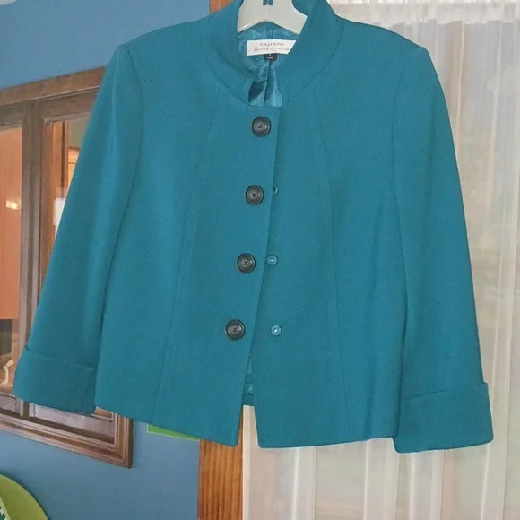 Tahari olenna structured blazer new arrivals